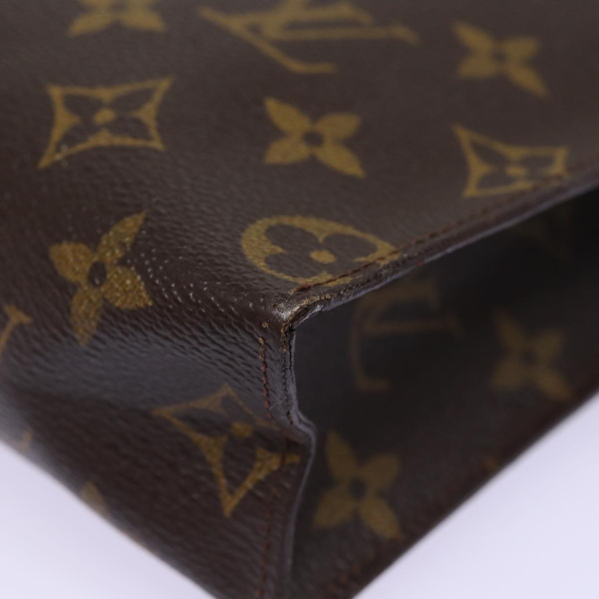 LOUIS VUITTON Monogram Poche Toilette 26 Pouch M47542 LV Auth 77866