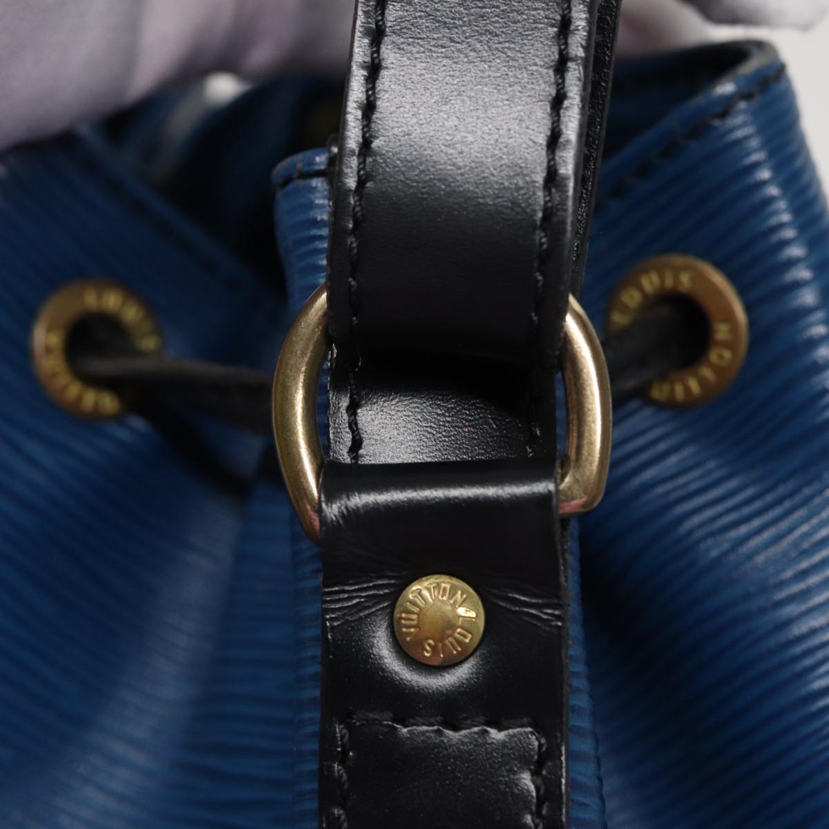 LOUIS VUITTON Epi Petit Noe Shoulder Bag Bicolor Black Blue M44152 LV Auth 77893