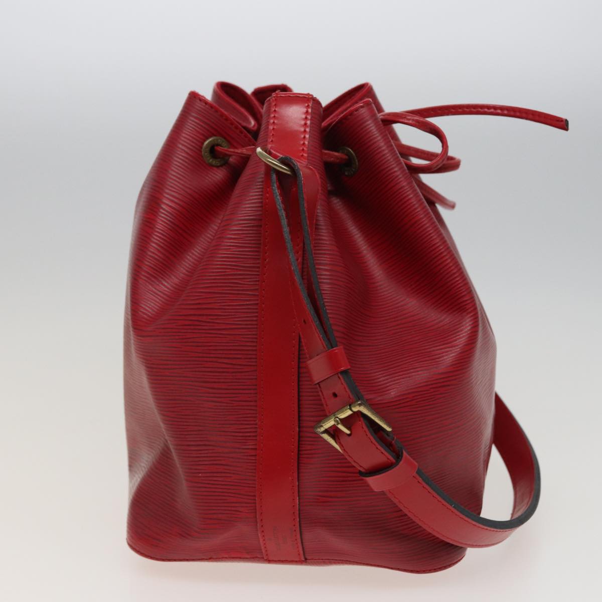 LOUIS VUITTON Epi Petit Noe Shoulder Bag Red M44107 LV Auth 77898