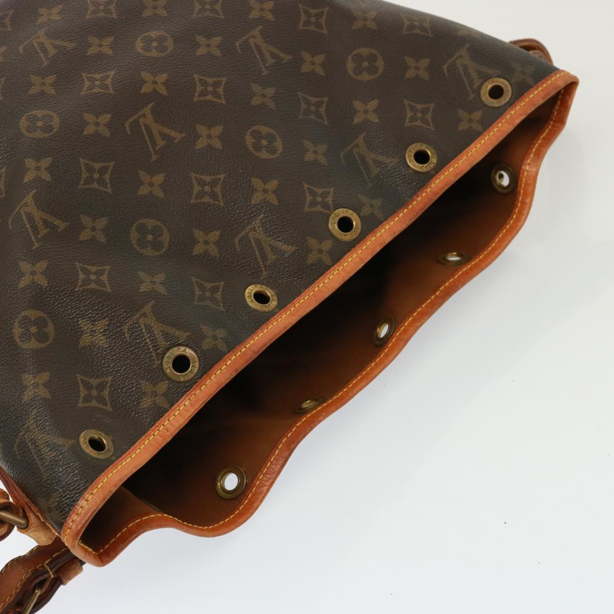 LOUIS VUITTON Monogram Petit Noe Shoulder Bag M42226 LV Auth 77915