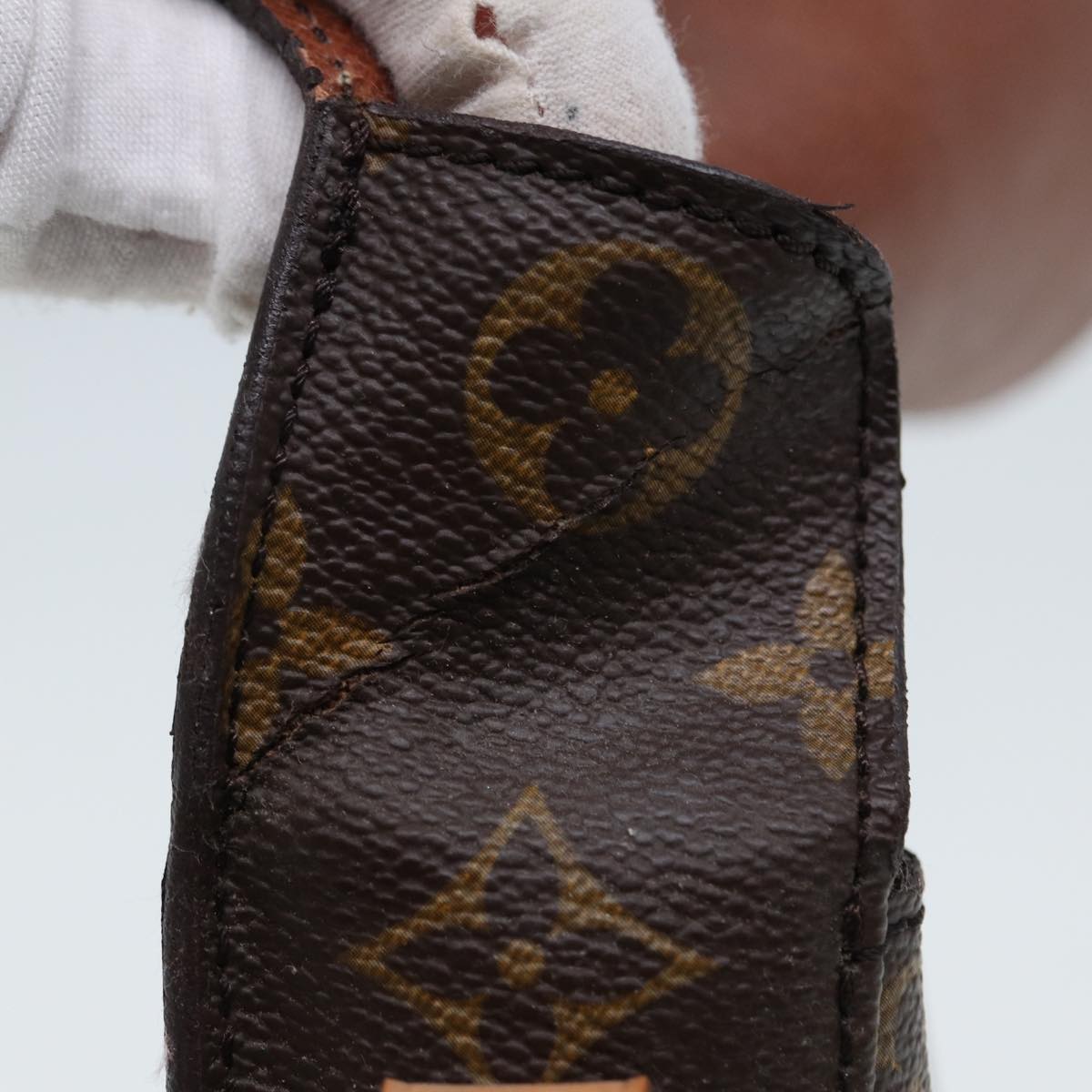 LOUIS VUITTON Monogram Saint Cloud MM Shoulder Bag M51243 LV Auth 77965