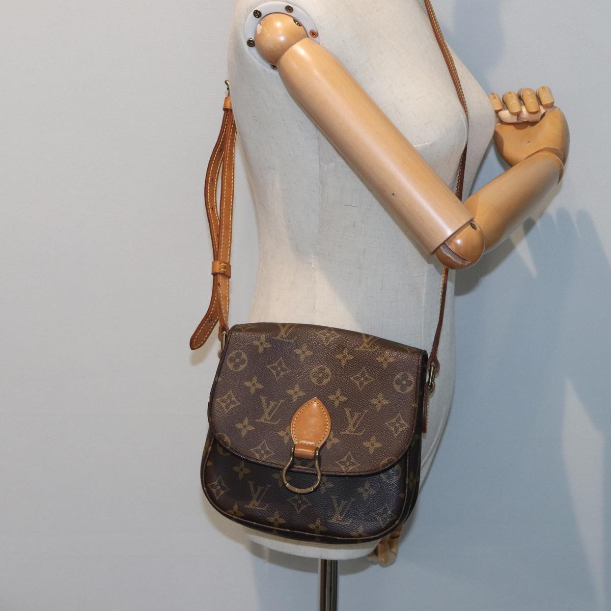 LOUIS VUITTON Monogram Saint Cloud MM Shoulder Bag M51243 LV Auth 77965