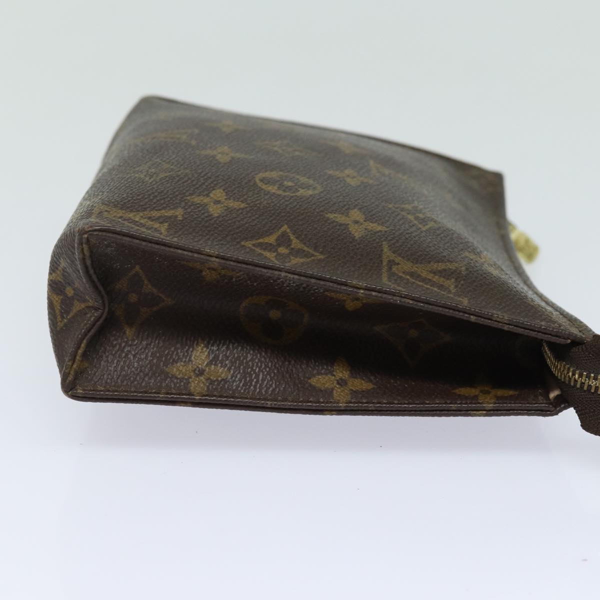 LOUIS VUITTON Monogram Poche Toilette 19 Pouch M47544 LV Auth 78011