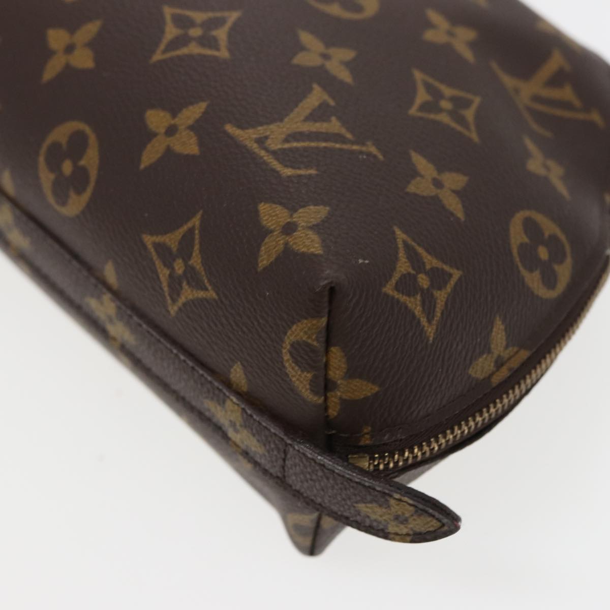 LOUIS VUITTON Monogram Trousse Demi Ronde Cosmetic Pouch M47520 LV Auth 78012