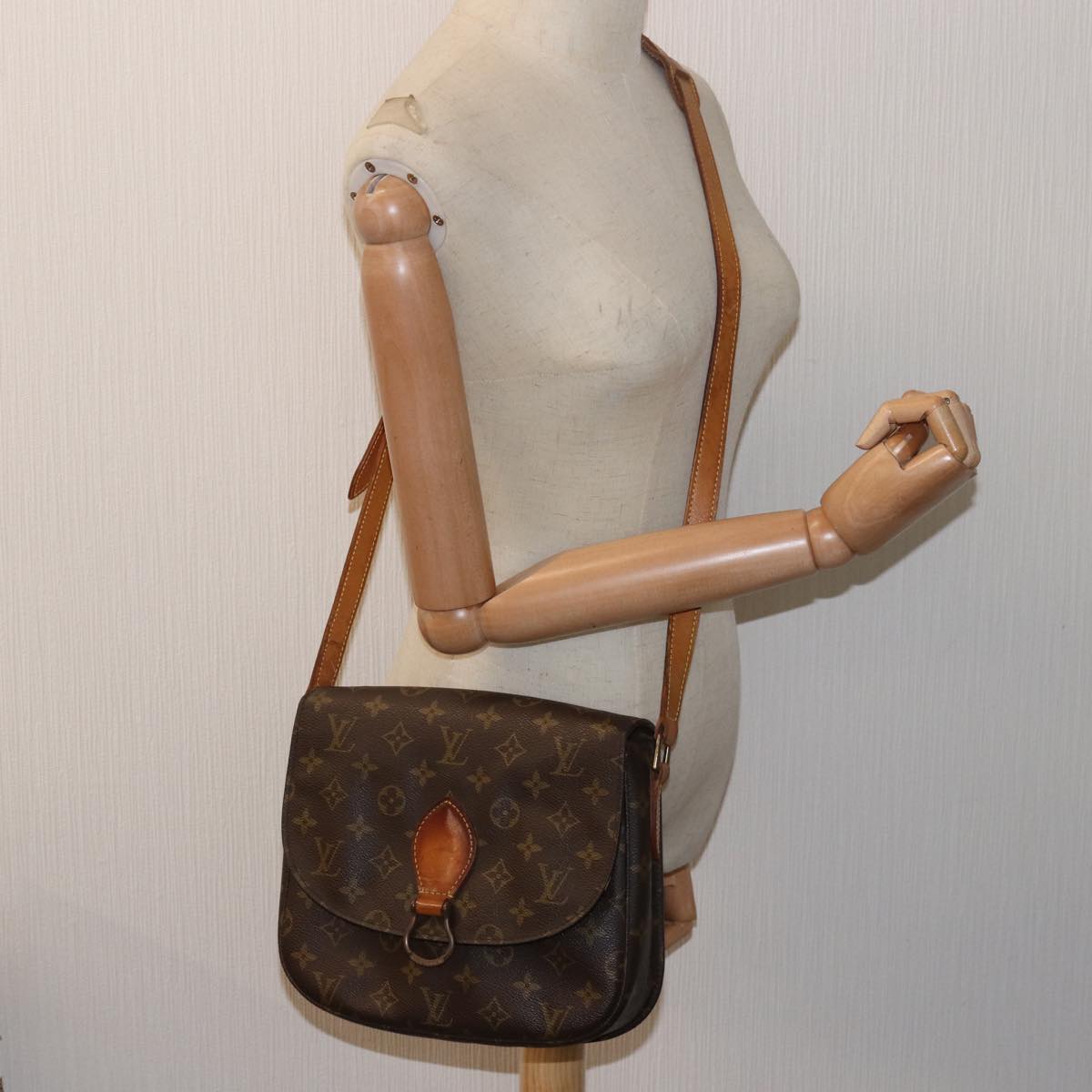 LOUIS VUITTON Monogram Saint Cloud GM Shoulder Bag M51242 LV Auth 78023