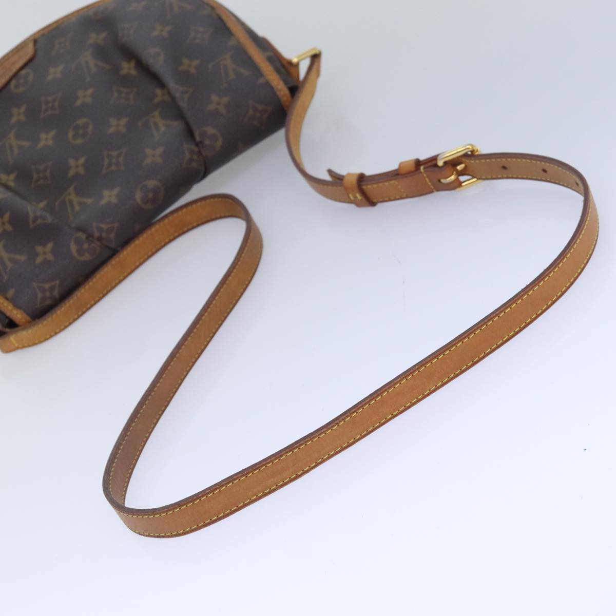 LOUIS VUITTON Monogram Menilmontant PM Shoulder Bag M40474 LV Auth 78028