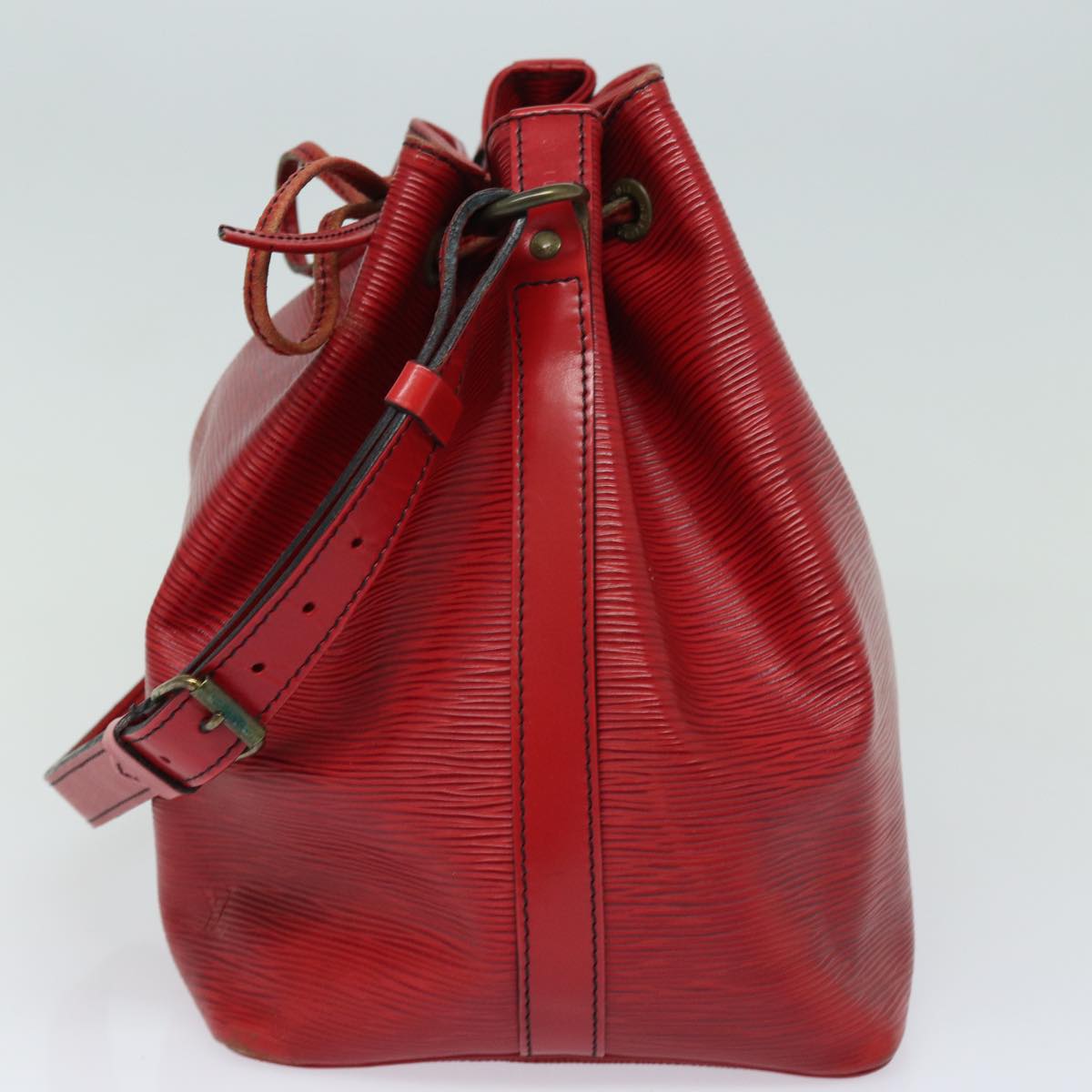 LOUIS VUITTON Epi Petit Noe Shoulder Bag Red M44107 LV Auth 78053