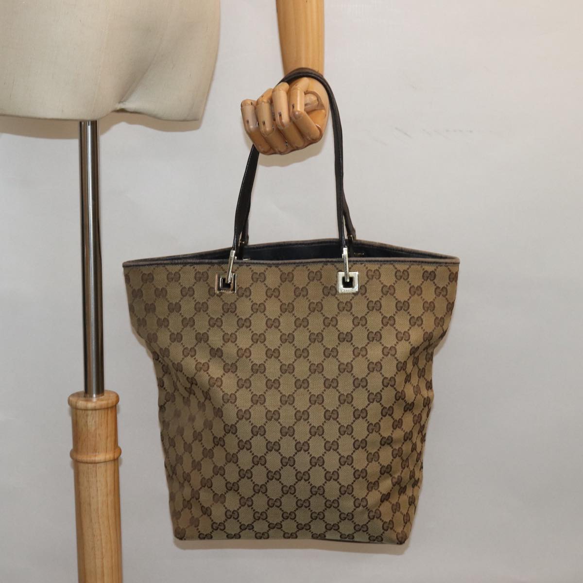 GUCCI GG Canvas Tote Bag Beige 002 1098 Auth 78094