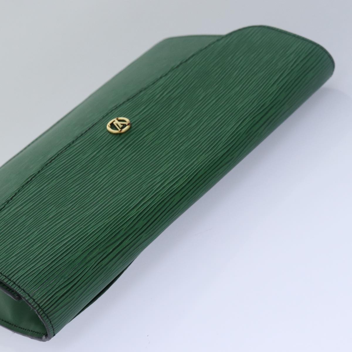 LOUIS VUITTON Epi Montaigne 27 Clutch Bag Green M52654 LV Auth 78110