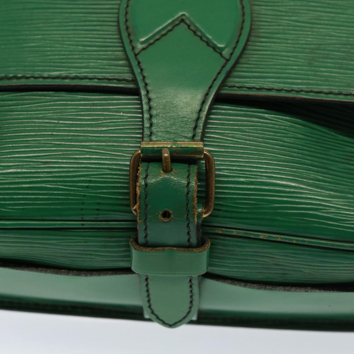 LOUIS VUITTON Epi Cartouchiere MM Shoulder Bag Green M52244 LV Auth 78113