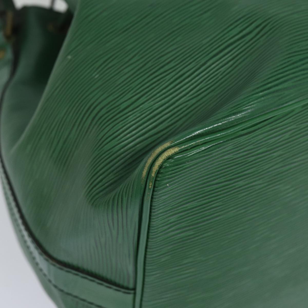 LOUIS VUITTON Epi Petit Noe Shoulder Bag Green M44104 LV Auth 78191