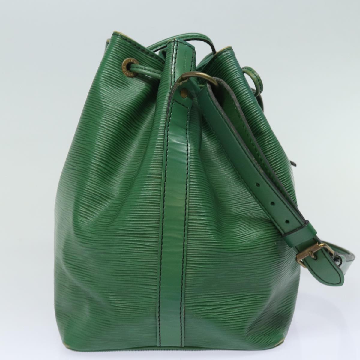 LOUIS VUITTON Epi Petit Noe Shoulder Bag Green M44104 LV Auth 78191