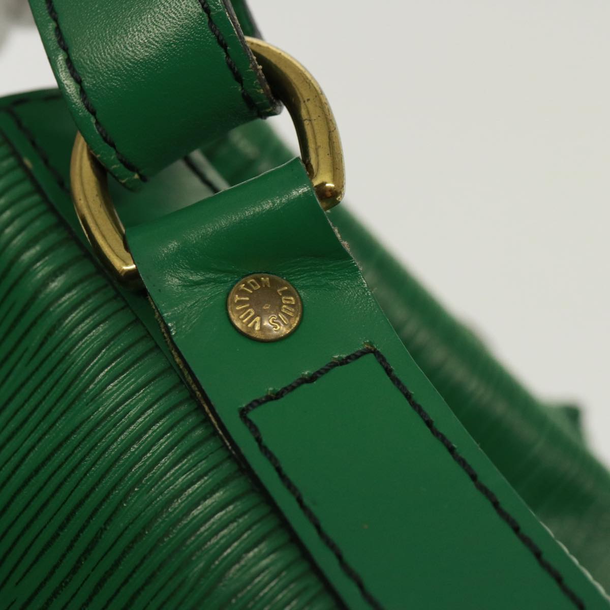 LOUIS VUITTON Epi Noe Shoulder Bag Green M44004 LV Auth 78192