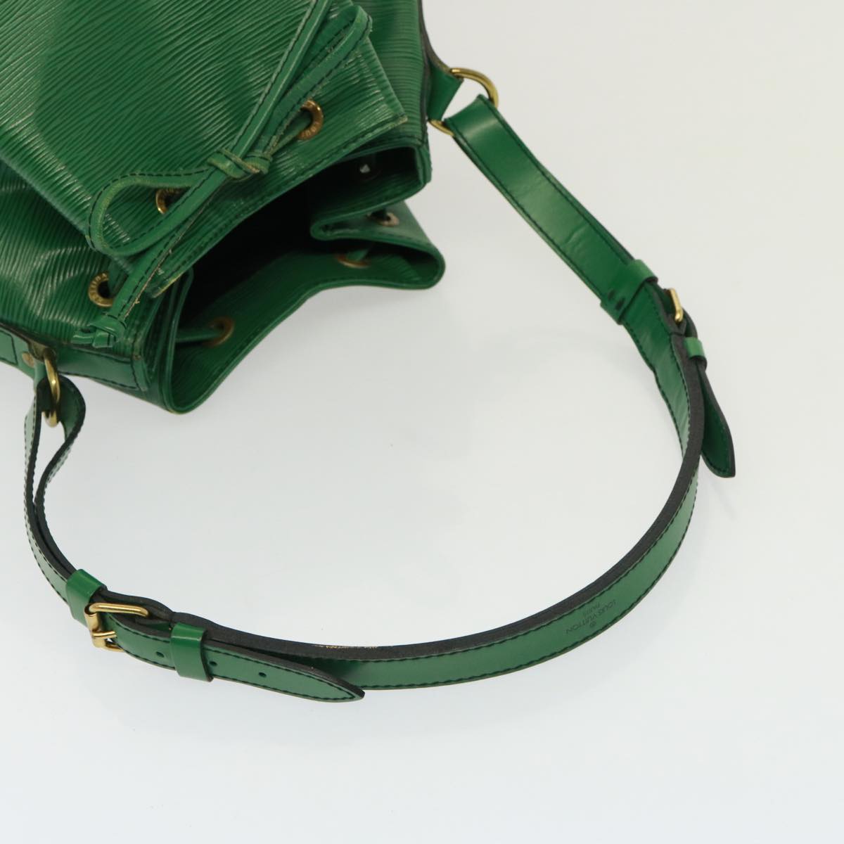 LOUIS VUITTON Epi Noe Shoulder Bag Green M44004 LV Auth 78192