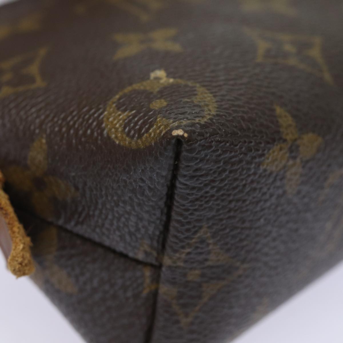 LOUIS VUITTON Monogram Pochette Cosmetic PM Cosmetic Pouch M47515 LV Auth 78301