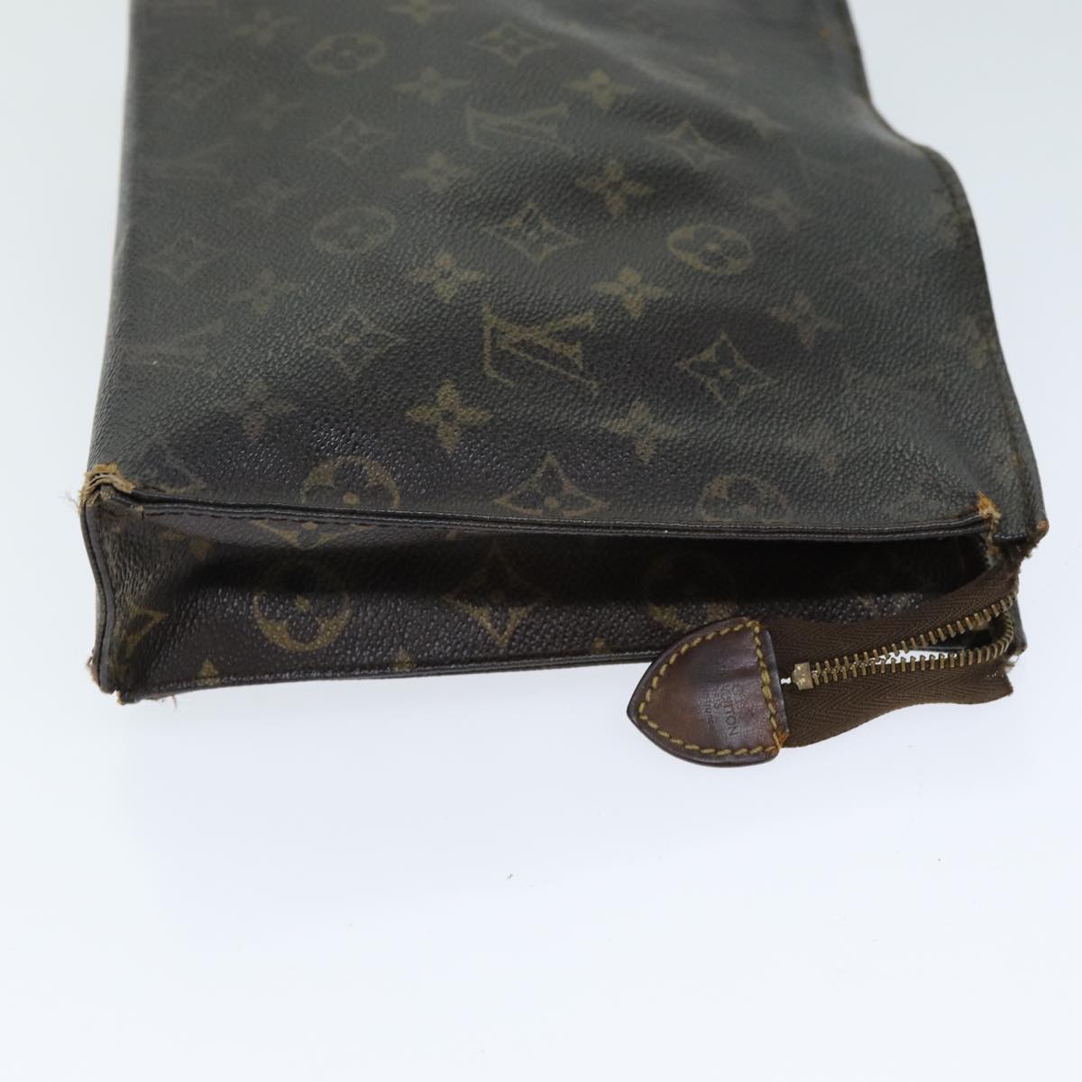 LOUIS VUITTON Monogram Poche Toilette 26 Pouch M47542 LV Auth 78307