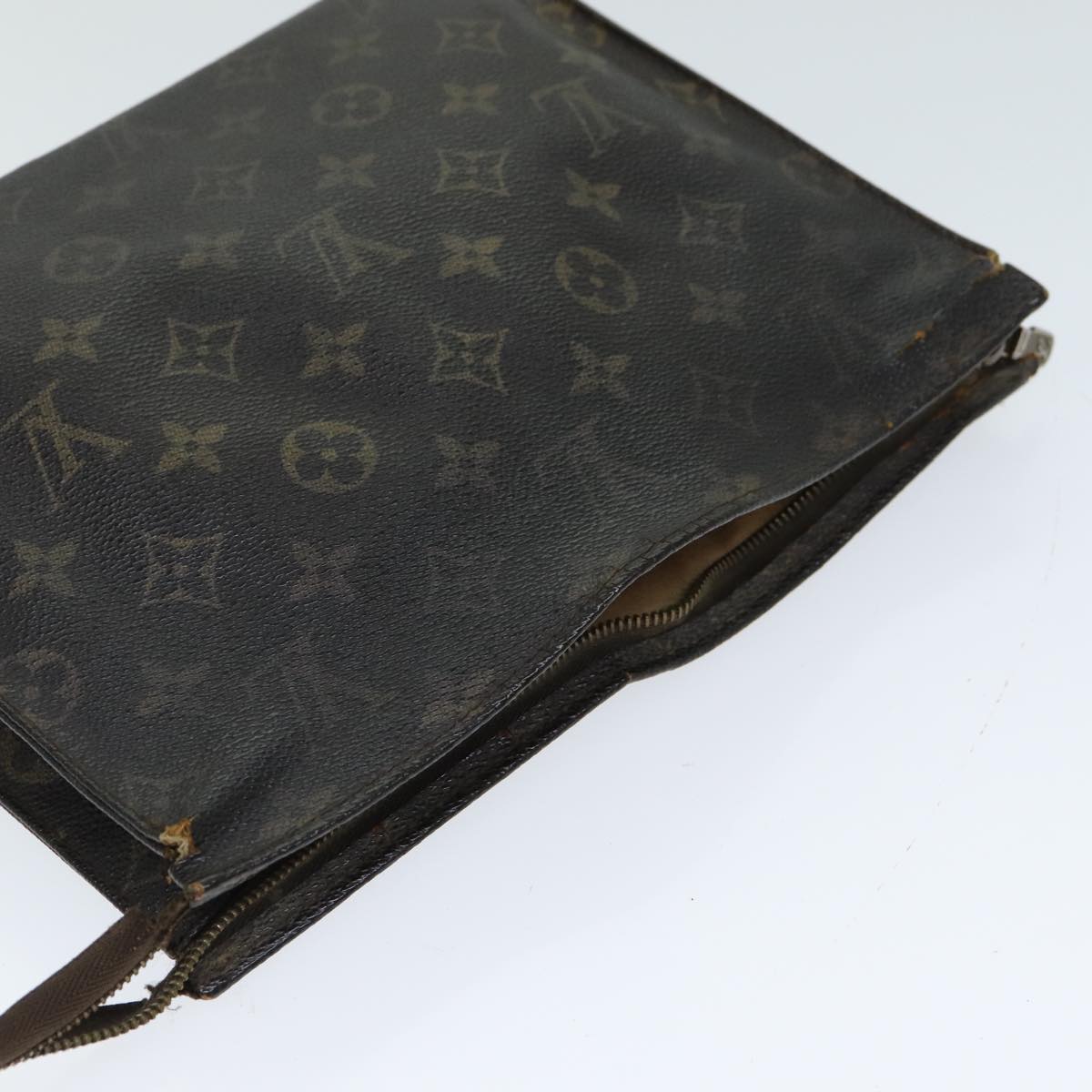 LOUIS VUITTON Monogram Poche Toilette 26 Pouch M47542 LV Auth 78307