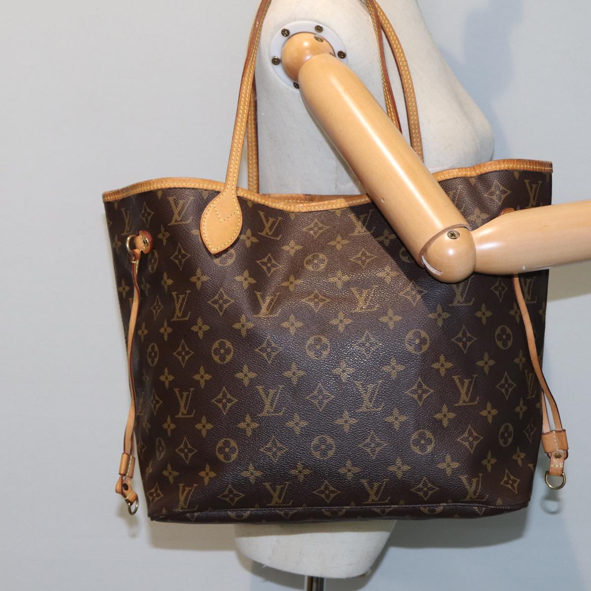 LOUIS VUITTON Monogram Neverfull MM Tote Bag M40156 LV Auth 78326