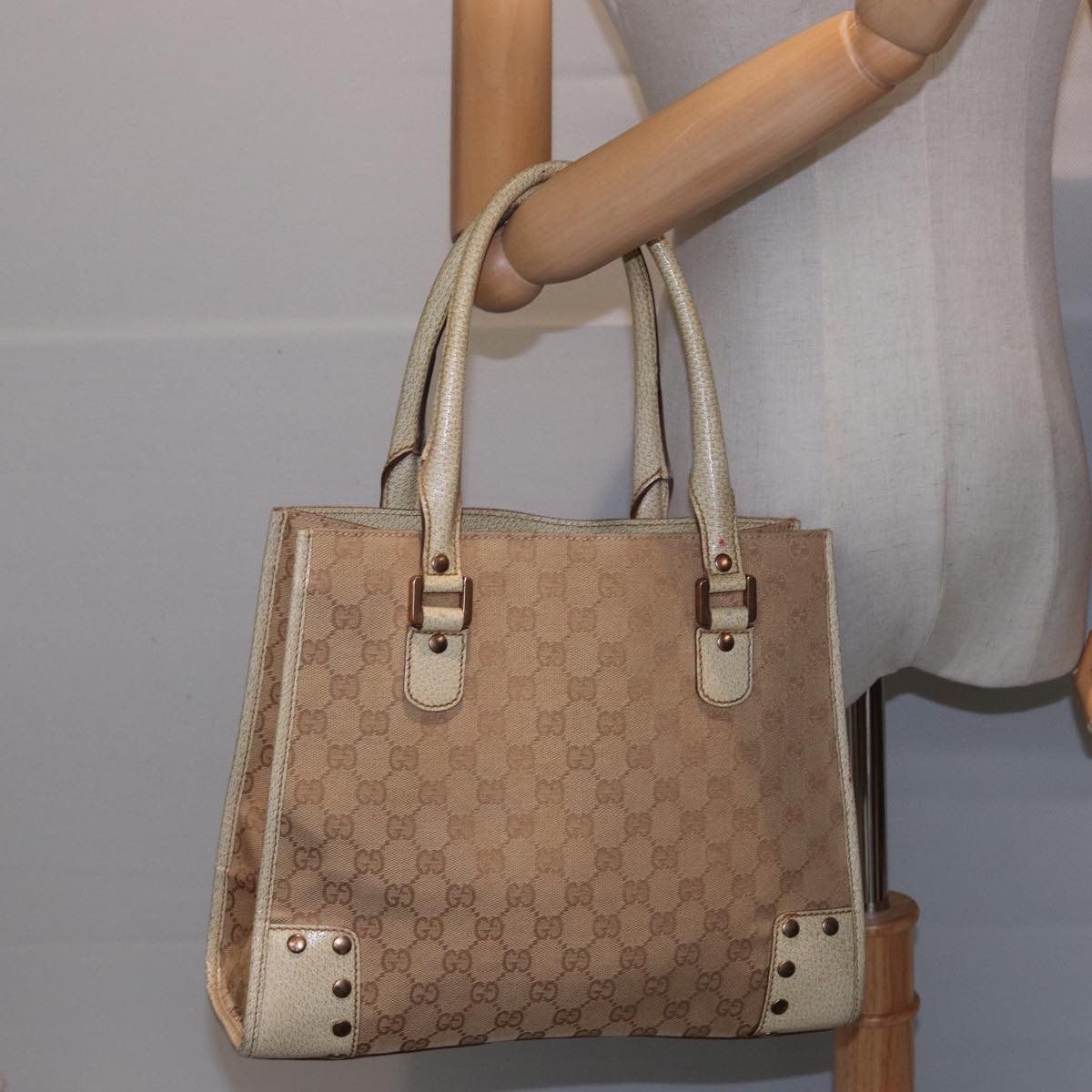 GUCCI GG Canvas Hand Bag Beige 124260 Auth 78343