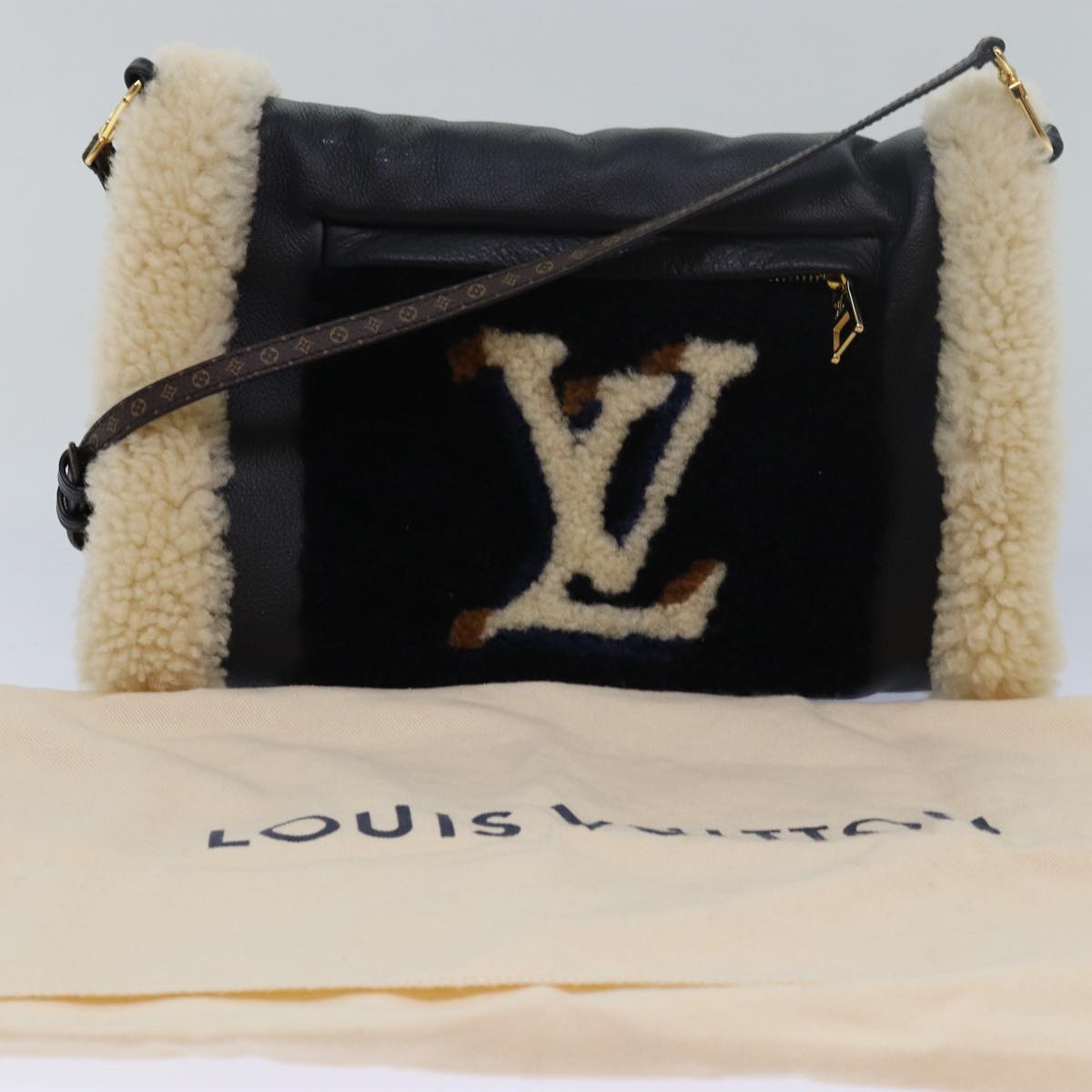 LOUIS VUITTON Monogram Teddy Mansion Mouton Teddy Bag Black M76564 Auth 78371A