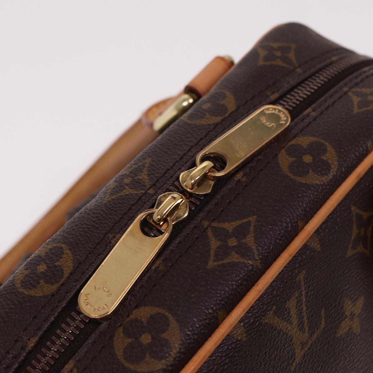 LOUIS VUITTON Monogram Manhattan PM Hand Bag M40026 LV Auth 78378