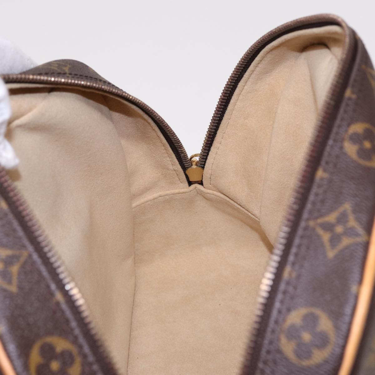 LOUIS VUITTON Monogram Manhattan PM Hand Bag M40026 LV Auth 78378