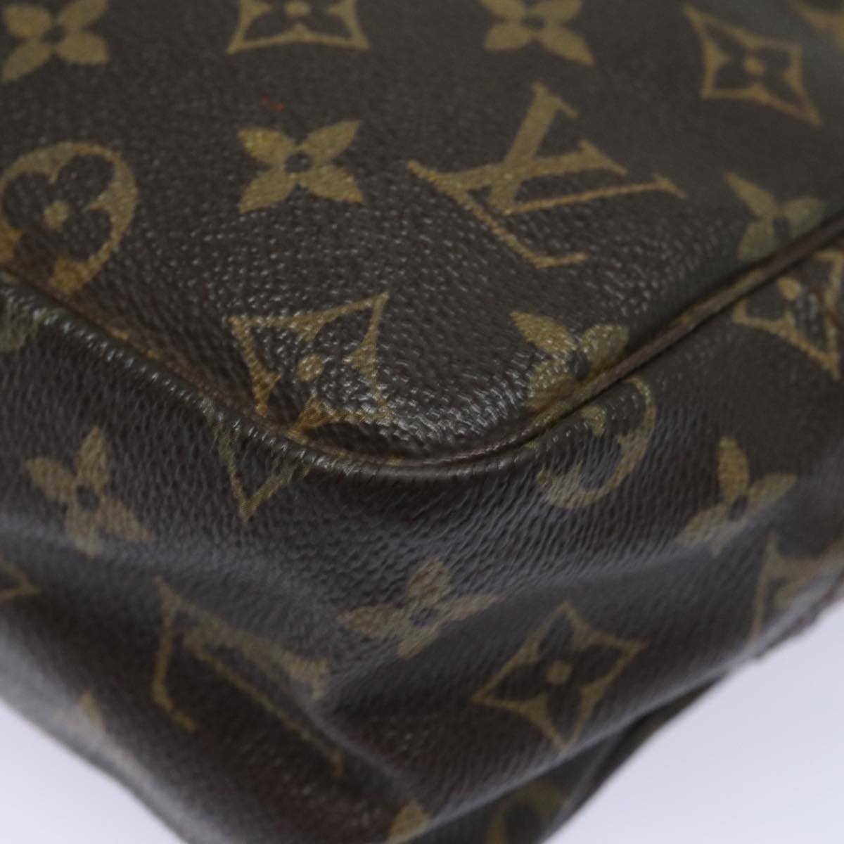 LOUIS VUITTON Monogram Trousse Toilette 28 Clutch Bag M47522 LV Auth 78383