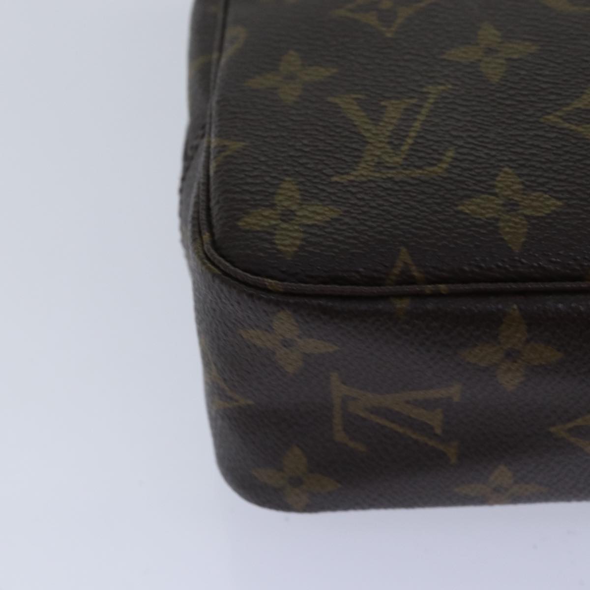 LOUIS VUITTON Monogram Trousse Toilette 23 Clutch Bag M47524 LV Auth 78495