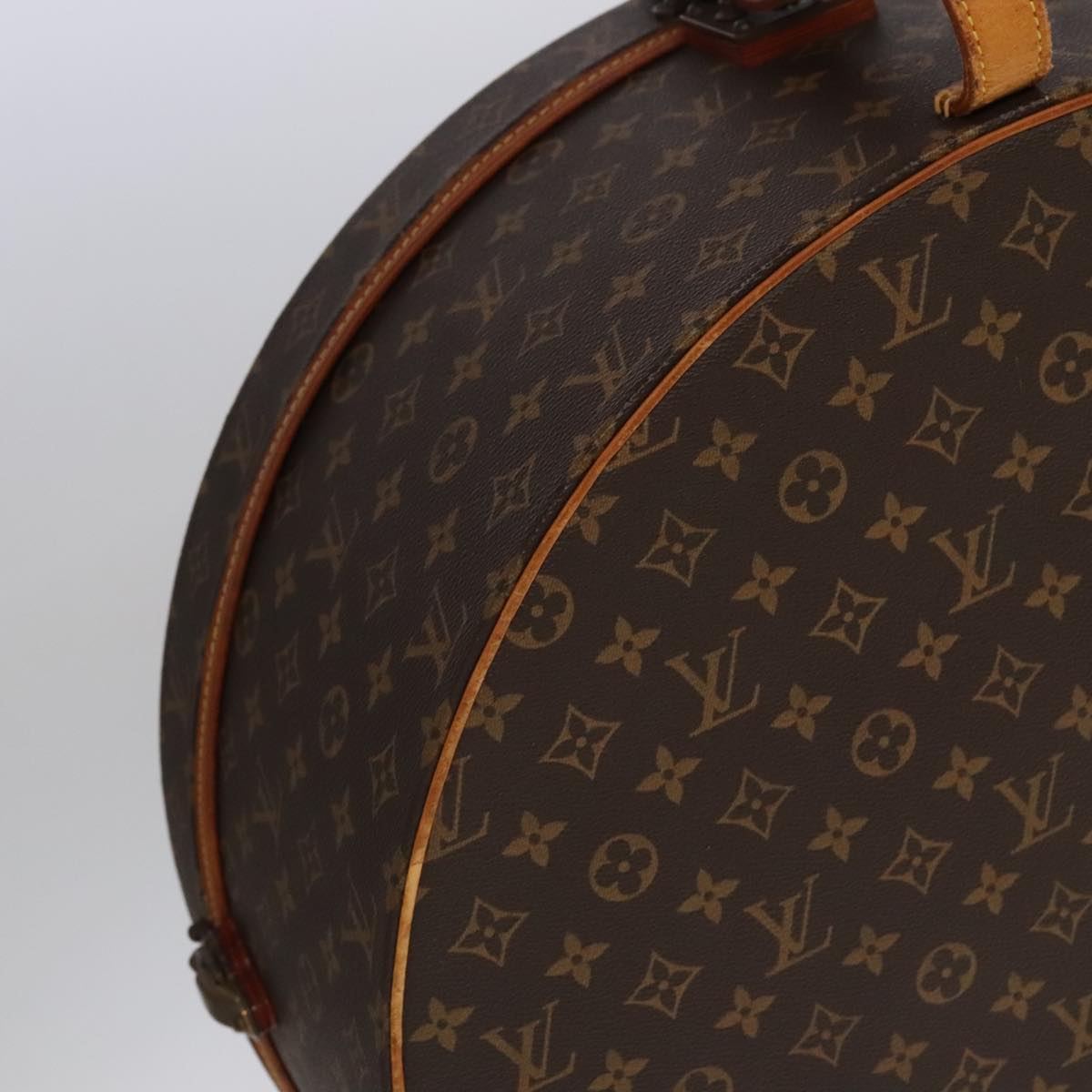 LOUIS VUITTON Monogram Hat Holder Boite Chapeau 50 Necktie Case LV Auth 78556A