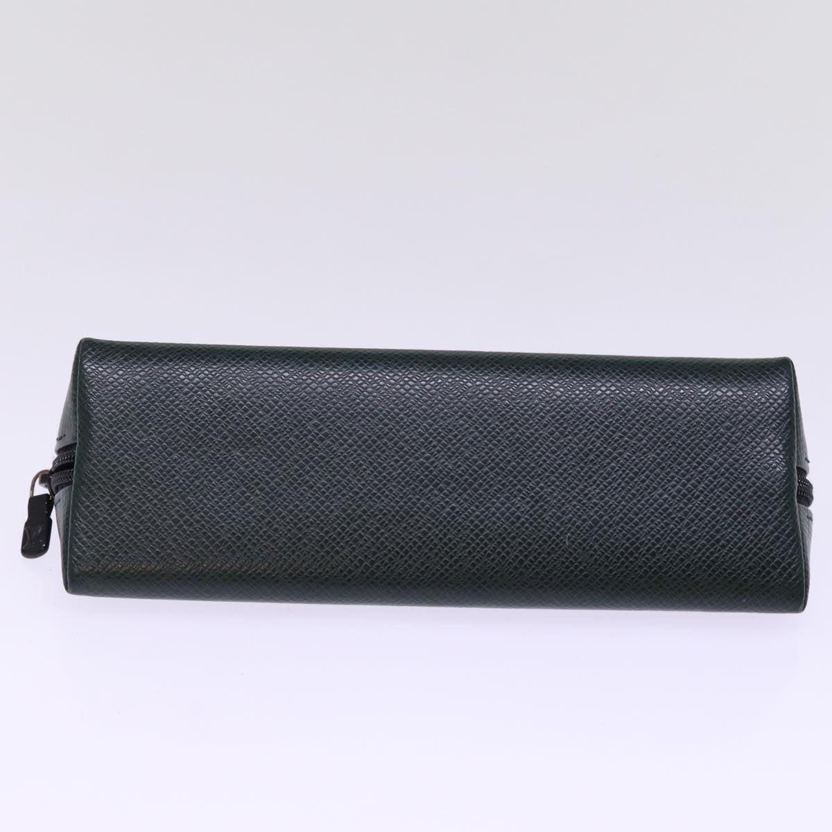 LOUIS VUITTON Taiga Pen Case Epicea LV Auth 78611