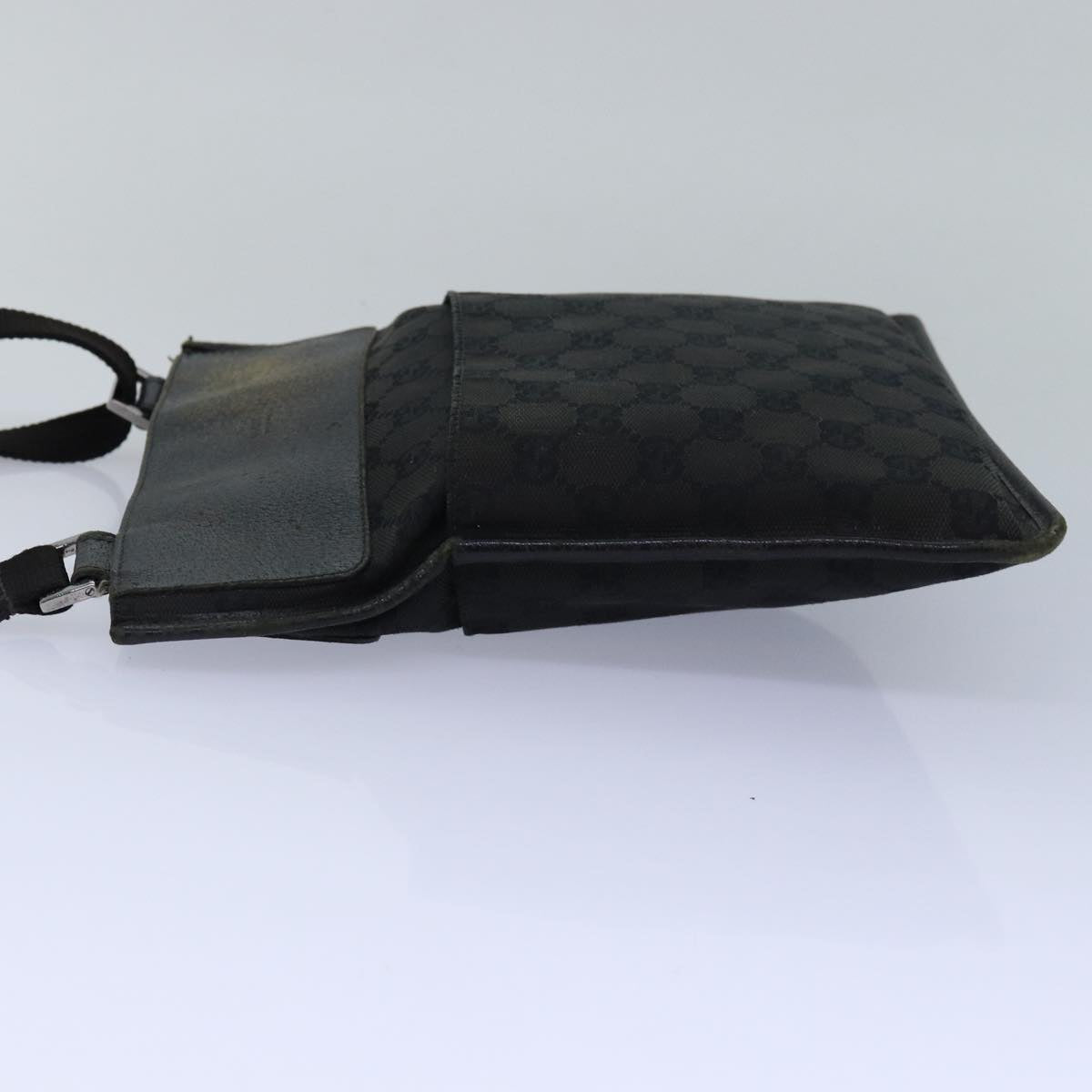 GUCCI GG Canvas Shoulder Bag Black 27639 Auth 78640