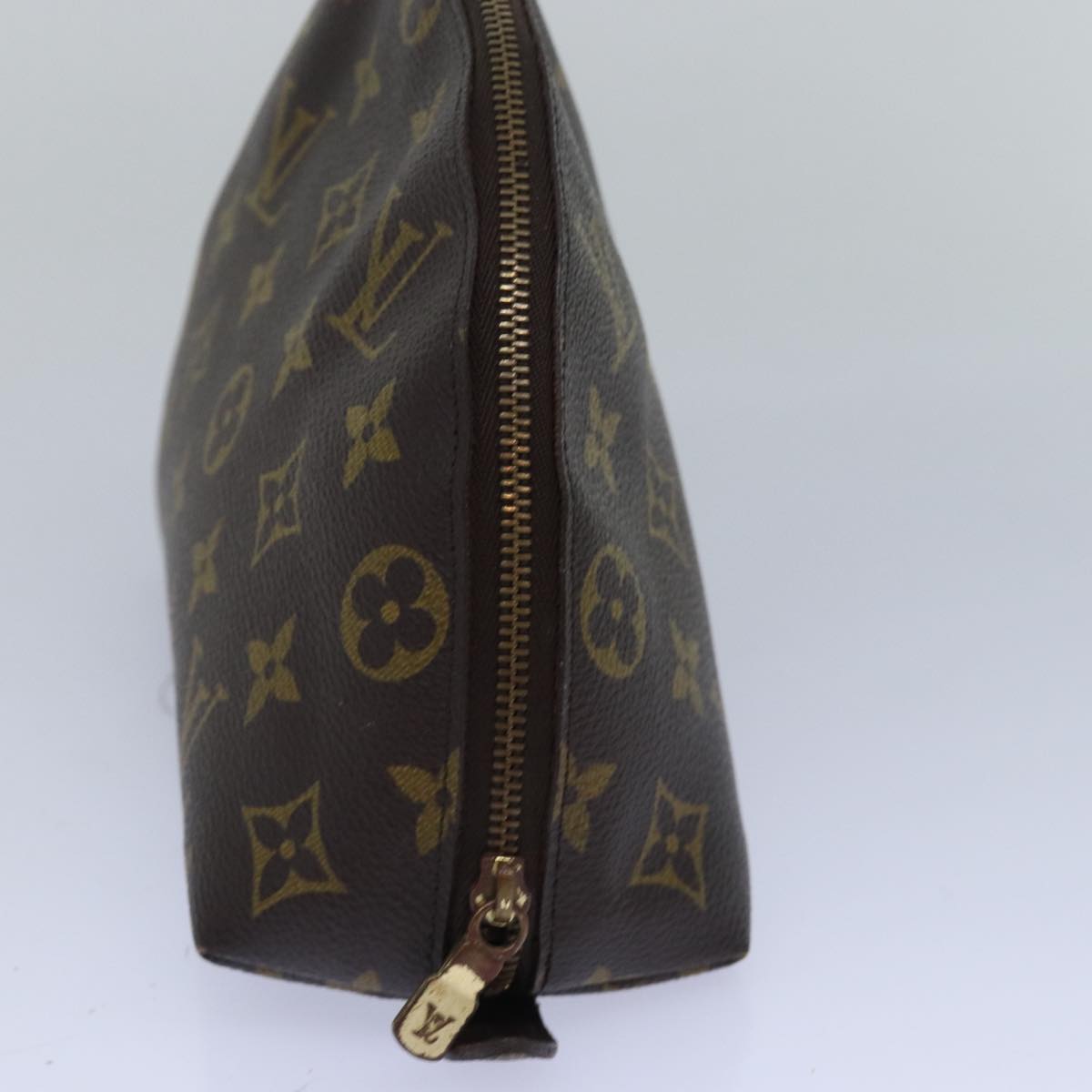 LOUIS VUITTON Monogram Trousse Demi Ronde Cosmetic Pouch M47520 LV Auth 78651