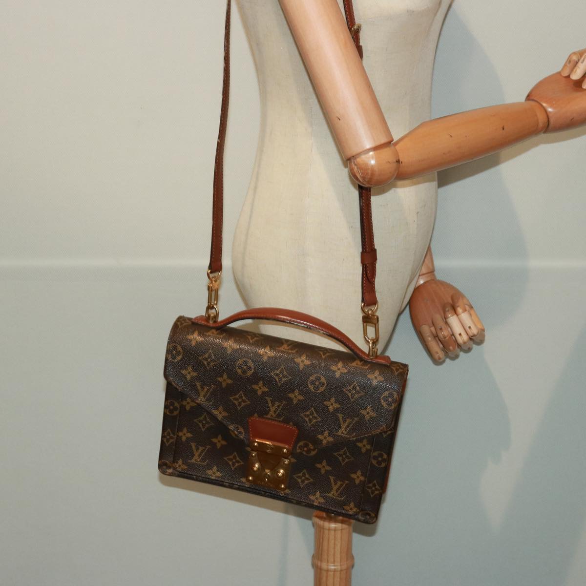 LOUIS VUITTON Monogram Monceau 26 Shoulder Bag M51187 LV Auth 78670