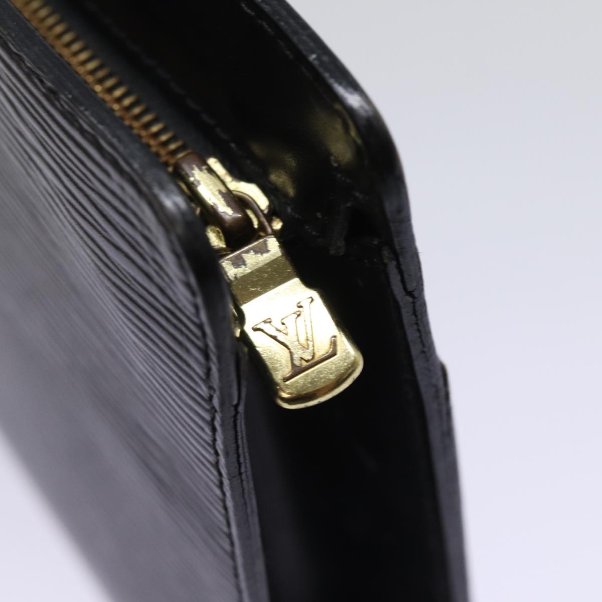 LOUIS VUITTON Epi Pochette Homme Clutch Bag Black Noir M52522 LV Auth 78680