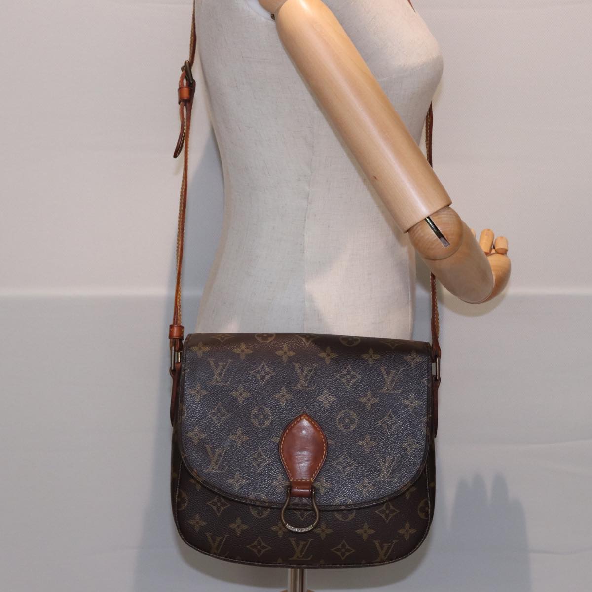 LOUIS VUITTON Monogram Saint Cloud GM Shoulder Bag M51242 LV Auth 78688