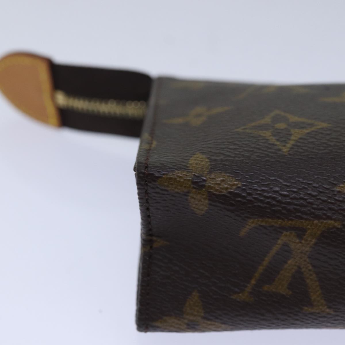 LOUIS VUITTON Monogram Poche Toilette 15 Pouch M47546 LV Auth 78953