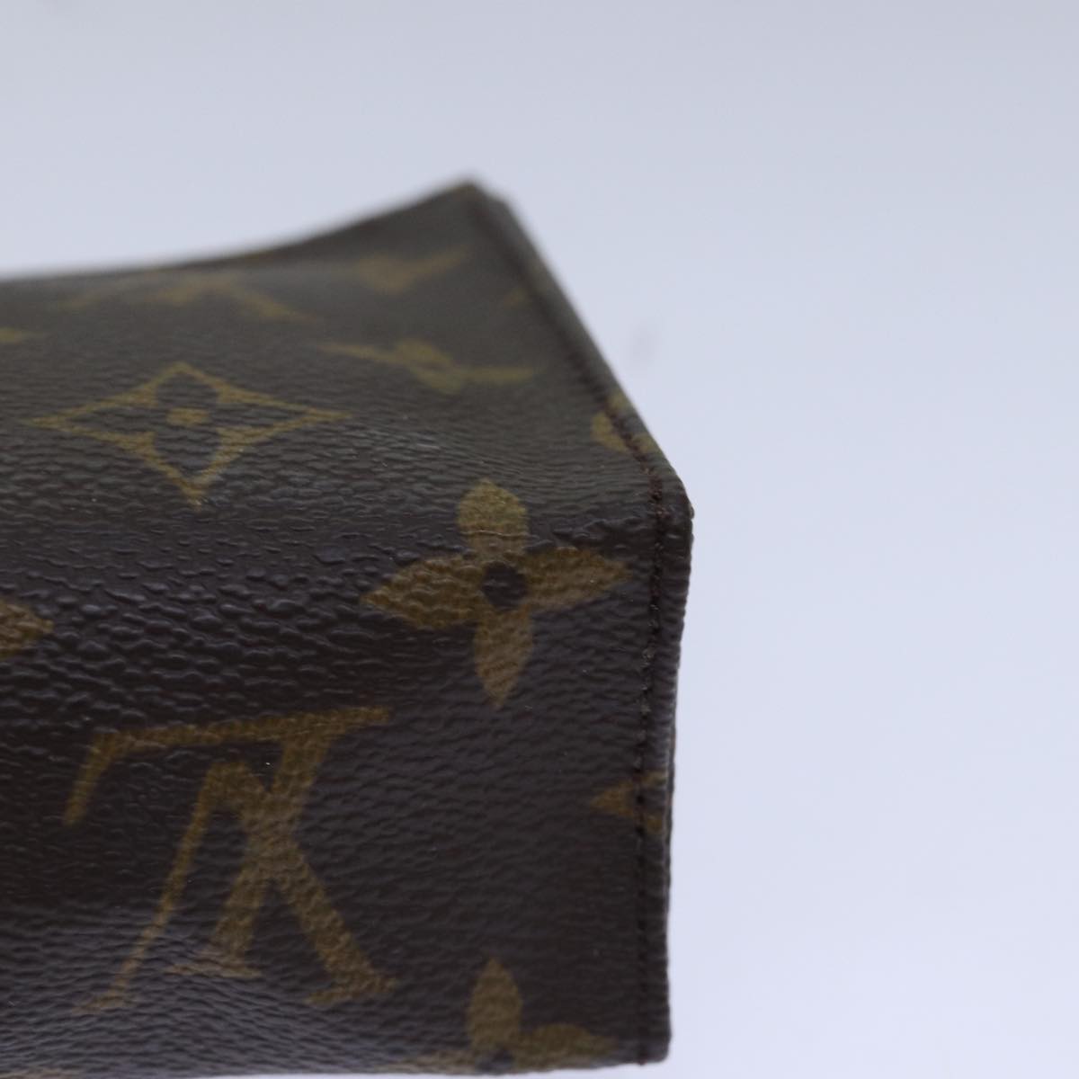 LOUIS VUITTON Monogram Poche Toilette 15 Pouch M47546 LV Auth 78953