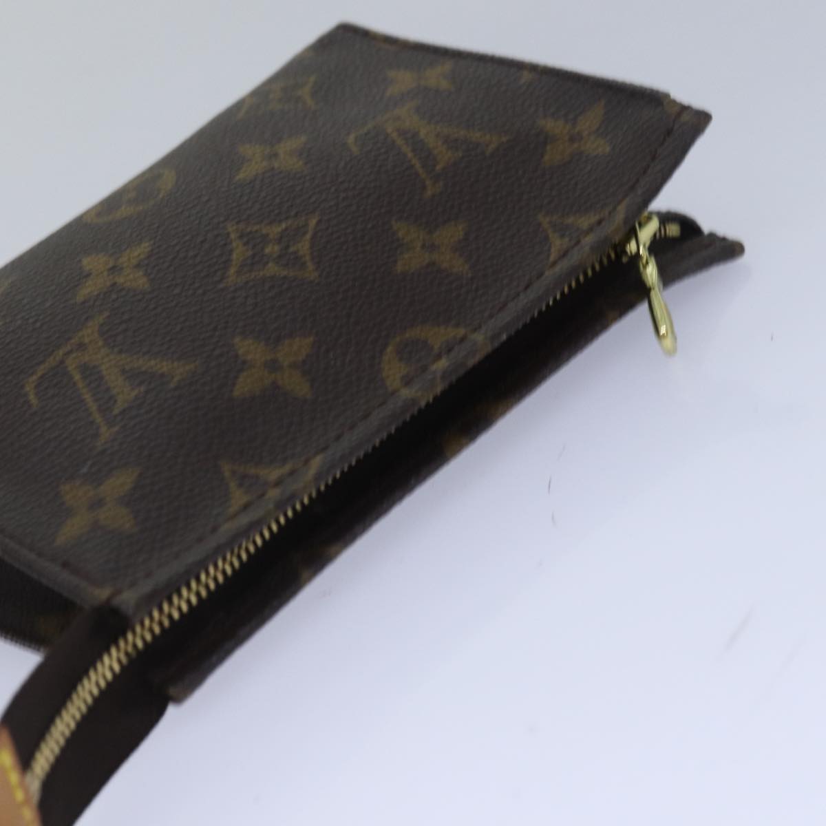 LOUIS VUITTON Monogram Poche Toilette 15 Pouch M47546 LV Auth 78953