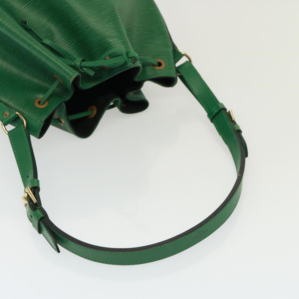 LOUIS VUITTON Epi Noe Shoulder Bag Green M44004 LV Auth 79061