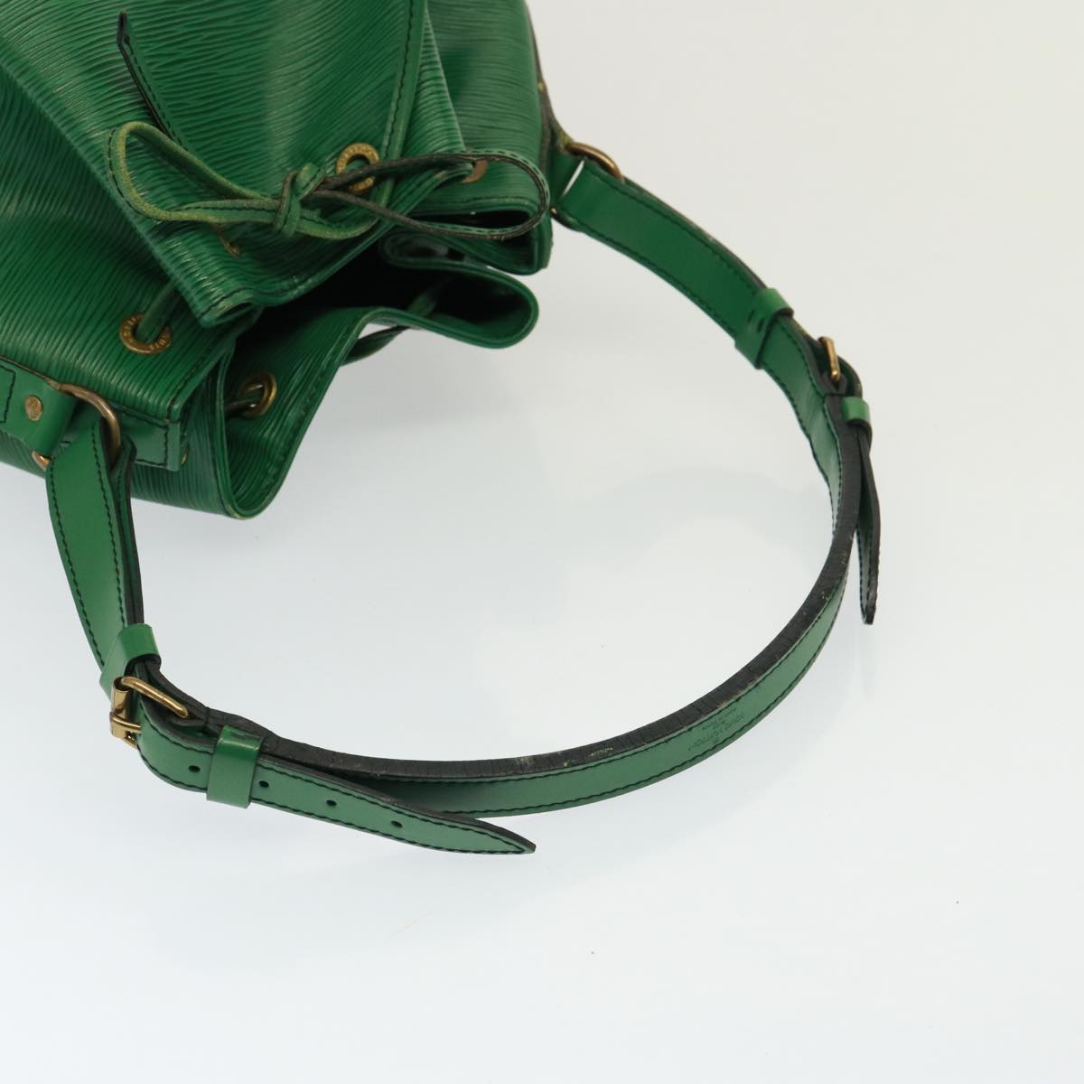 LOUIS VUITTON Epi Noe Shoulder Bag Green M44004 LV Auth 79062