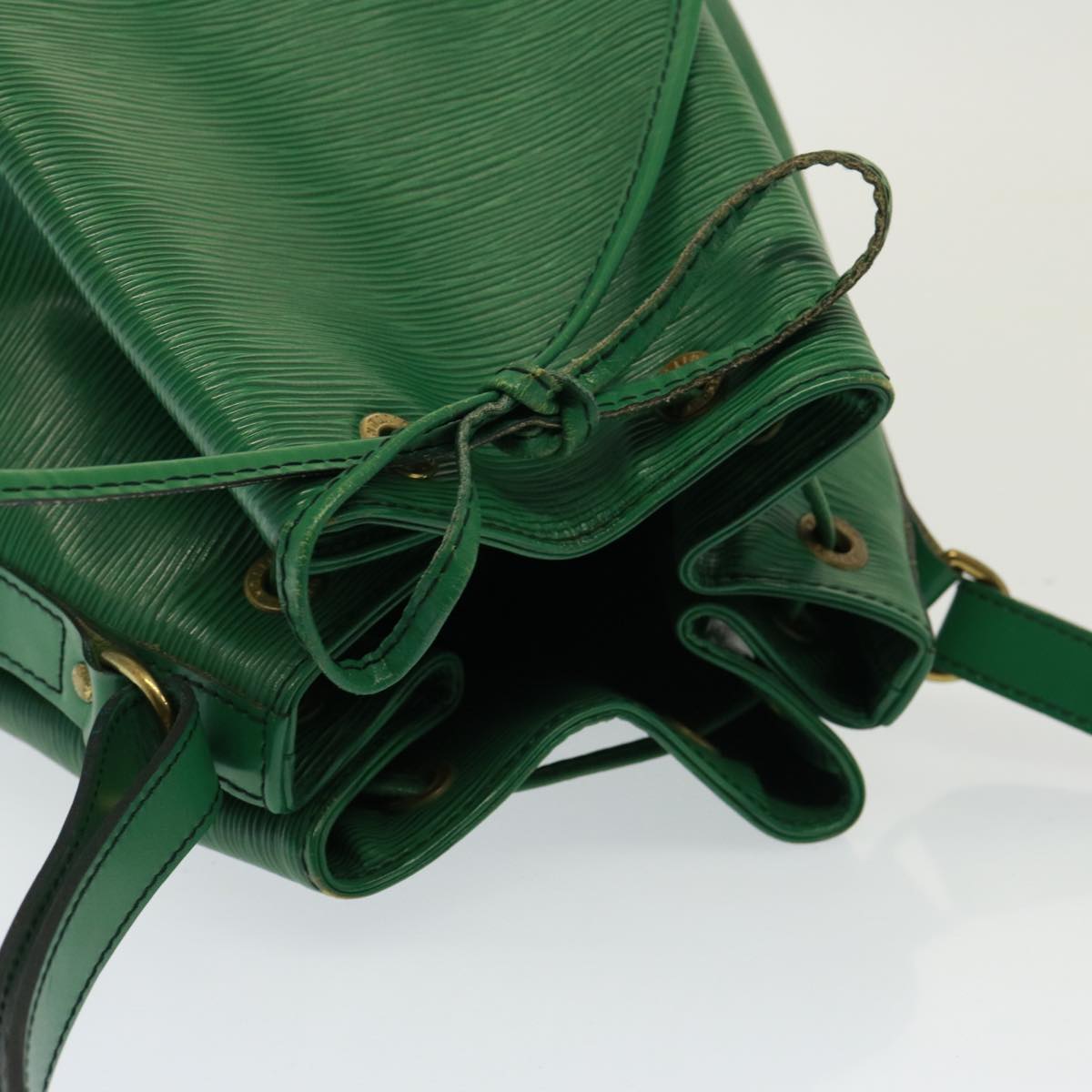 LOUIS VUITTON Epi Noe Shoulder Bag Green M44004 LV Auth 79063