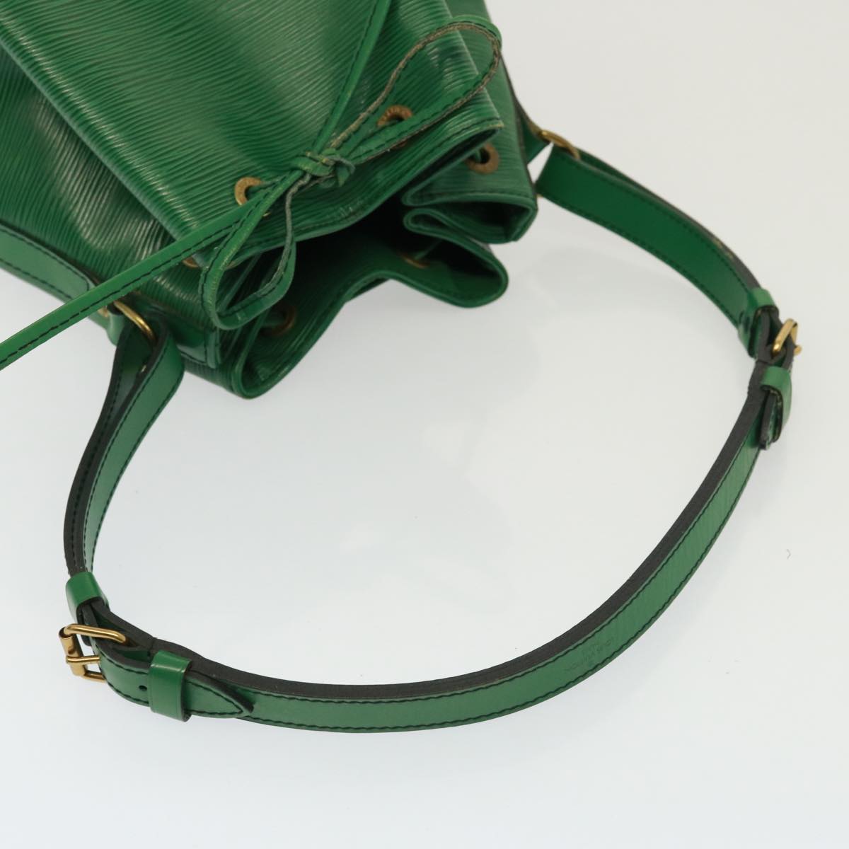 LOUIS VUITTON Epi Noe Shoulder Bag Green M44004 LV Auth 79063