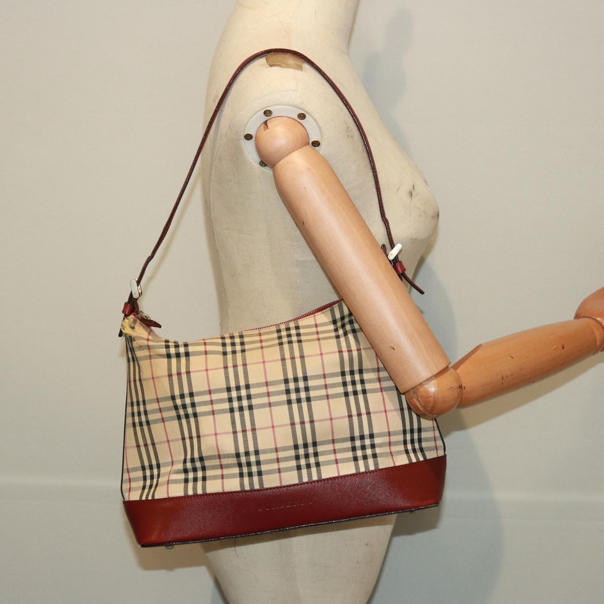 BURBERRY Nova Check Shoulder Bag Canvas Beige Auth 79107