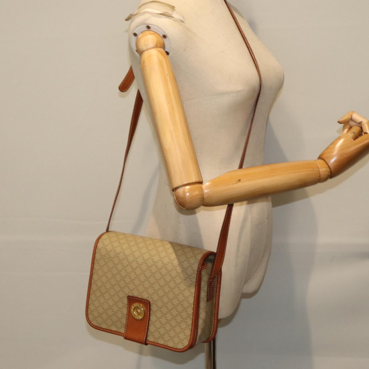 CELINE Macadam Canvas Shoulder Bag Beige Auth 79130