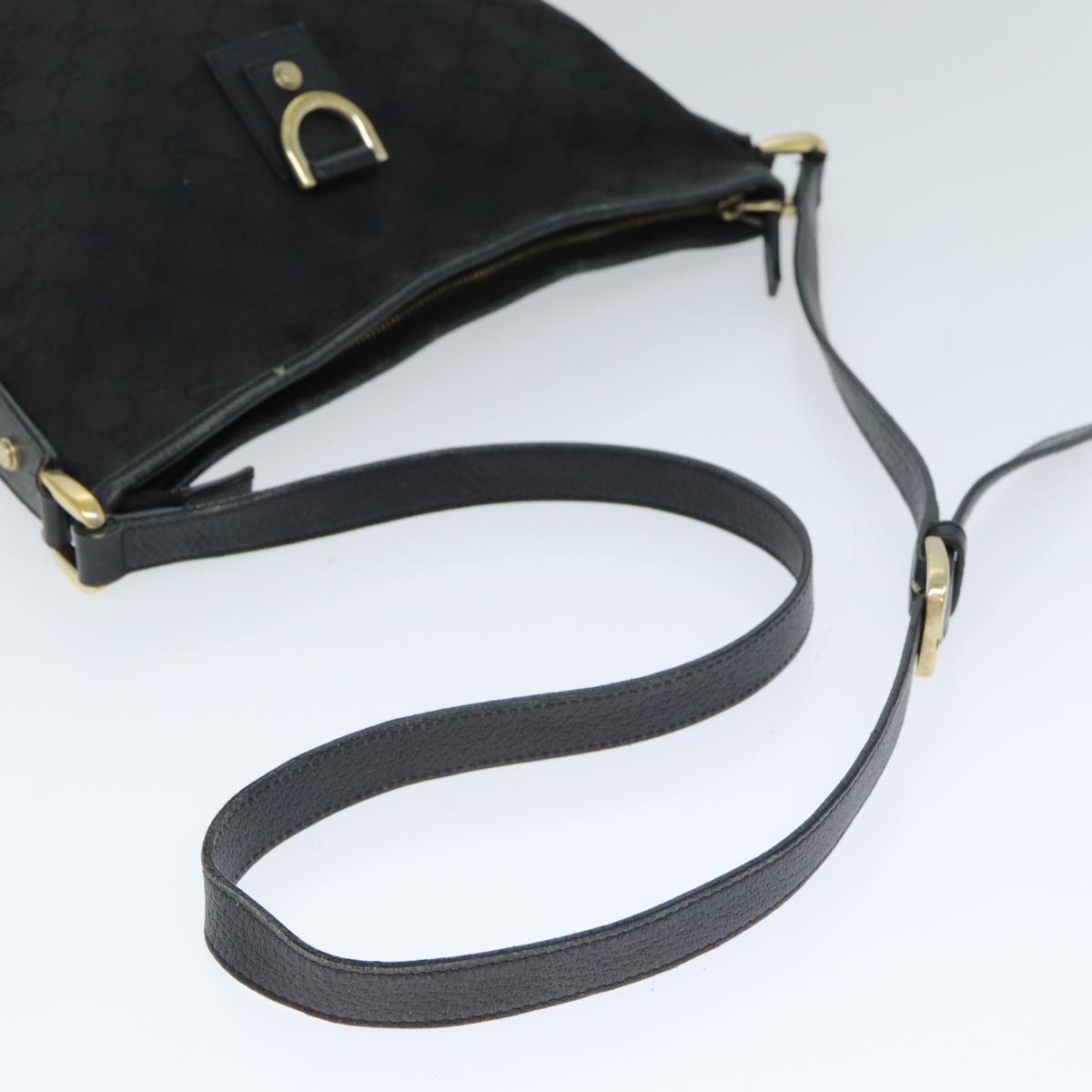 GUCCI GG Canvas Shoulder Bag Black 131326 Auth 79173