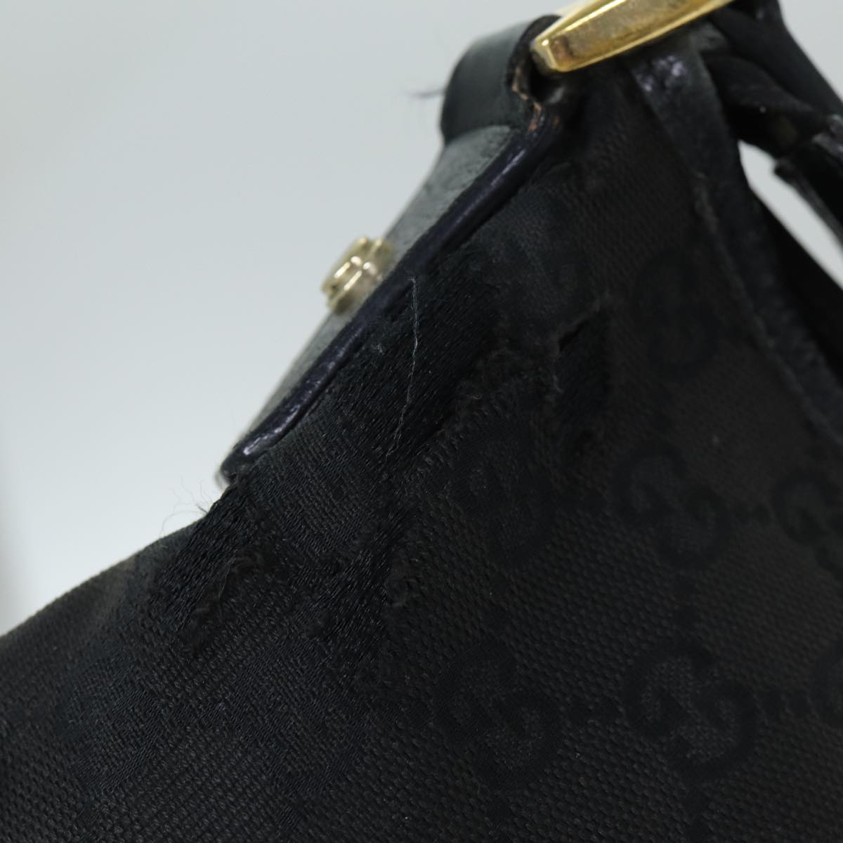 GUCCI GG Canvas Shoulder Bag Black 131326 Auth 79173