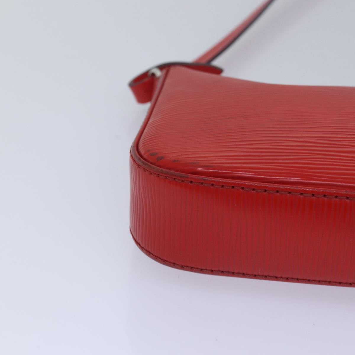 LOUIS VUITTON Epi Pochette Accessoires Pouch Red Car Mine M40776 LV Auth 79225