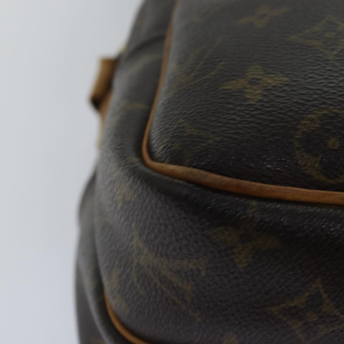 LOUIS VUITTON Monogram Reporter GM Shoulder Bag M45252 LV Auth 79270