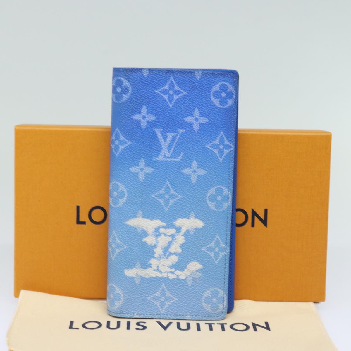 LOUIS VUITTON Monogram Clouds Portefeuille Braza Long Wallet M69680 Auth 79275