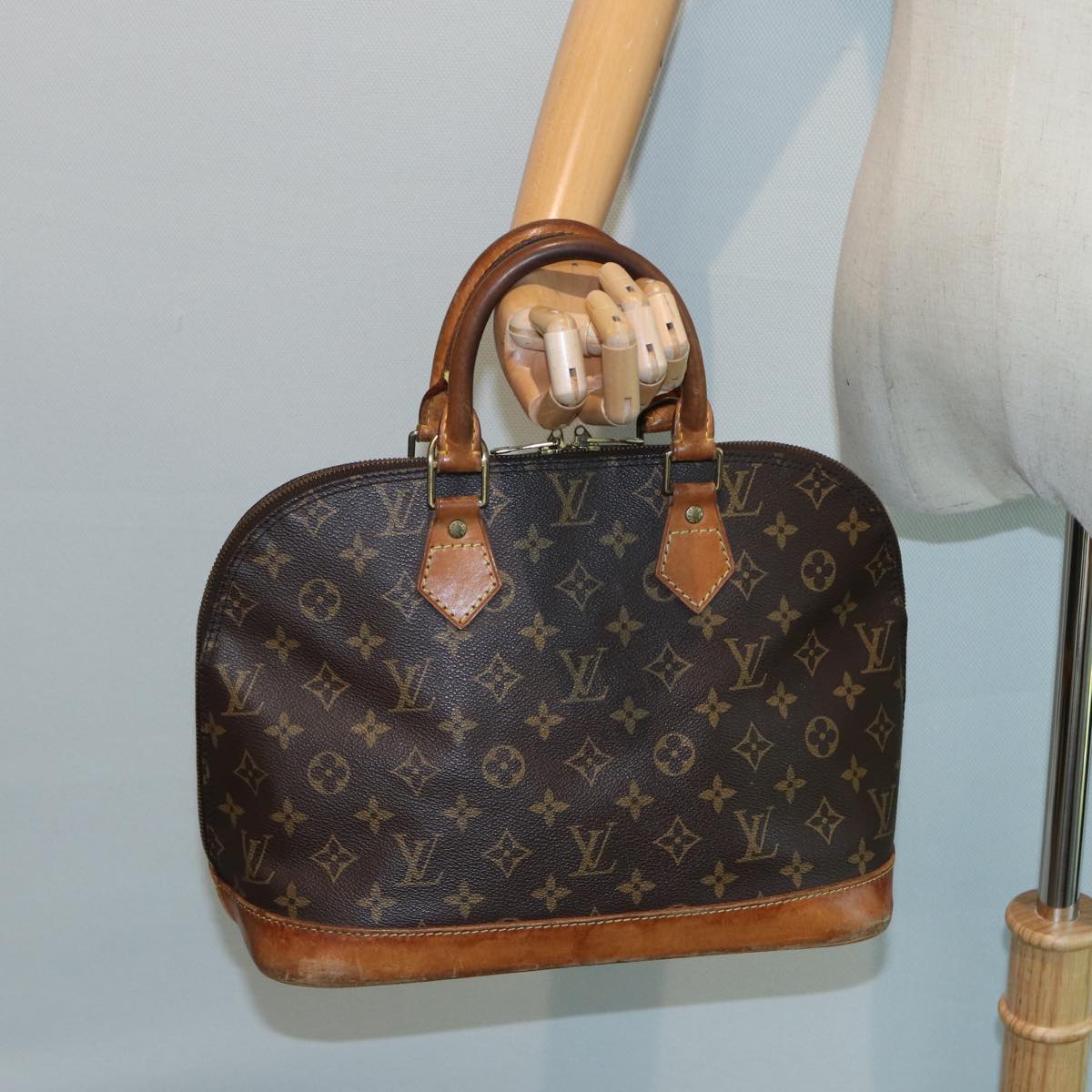 LOUIS VUITTON Monogram Alma Hand Bag M51130 LV Auth 79340